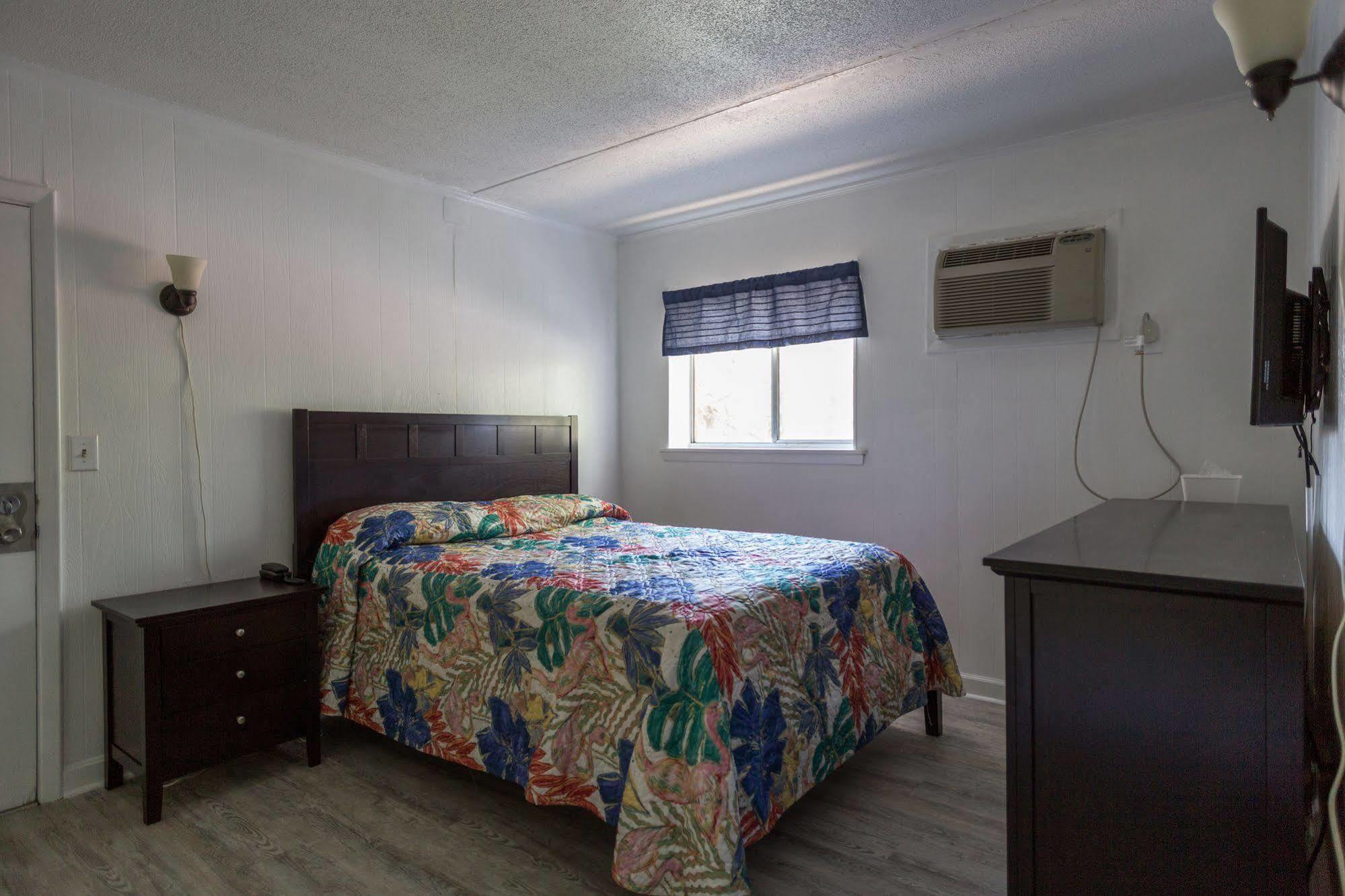 Carolina Tarheel Motel 미를 비치 외부 사진