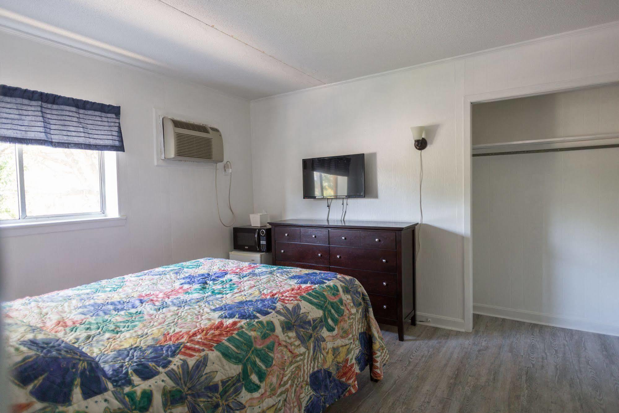 Carolina Tarheel Motel 미를 비치 외부 사진